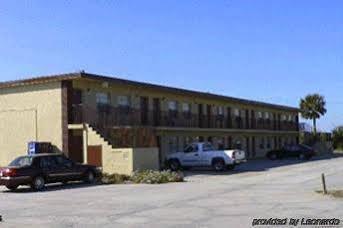 Sandrift Motel Себастиан Екстериор снимка
