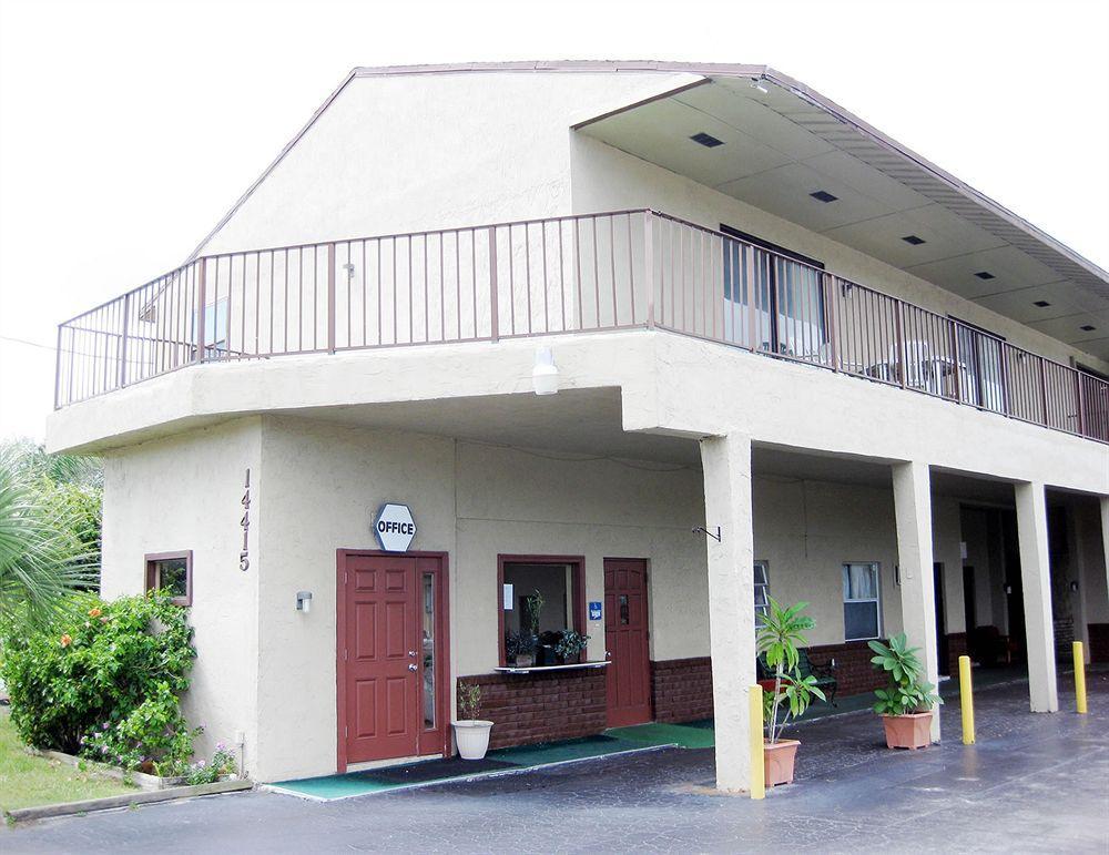 Sandrift Motel Себастиан Екстериор снимка