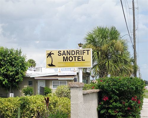 Sandrift Motel Себастиан Екстериор снимка